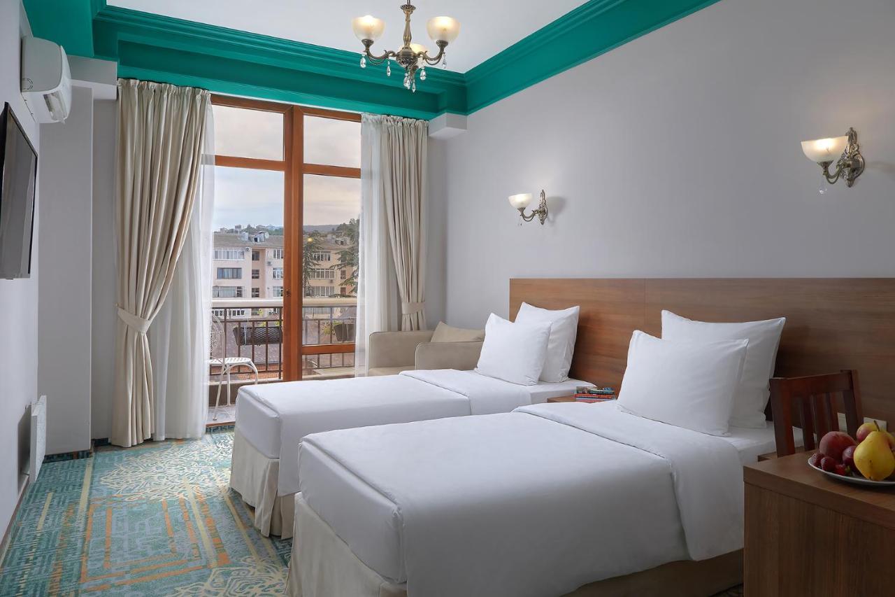 Garuda Boutique Hotel Sukhumi Luaran gambar