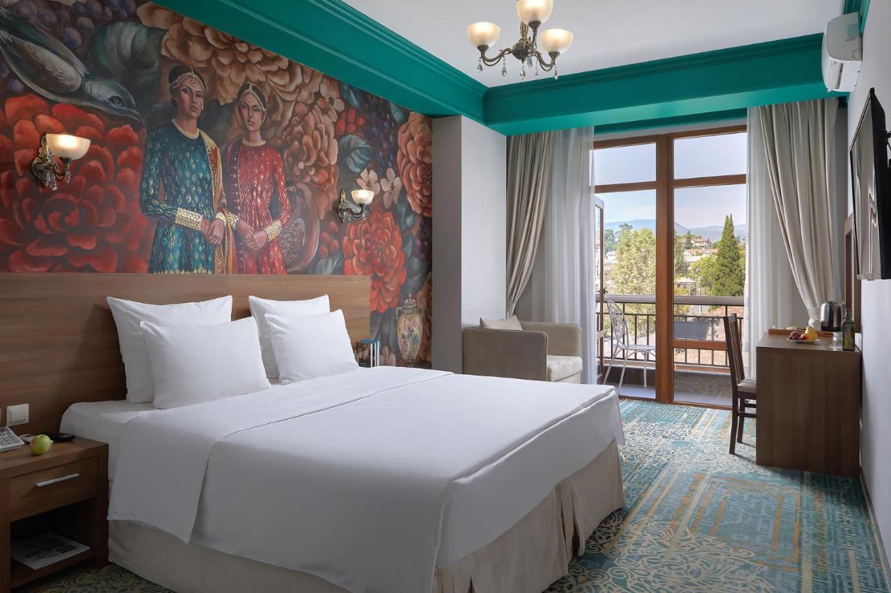 Garuda Boutique Hotel Sukhumi Luaran gambar